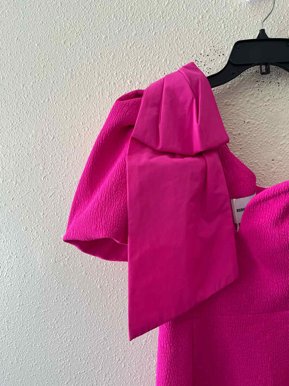 Rebecca Vallance Hot Pink Size 10 Gown/Evening Wear