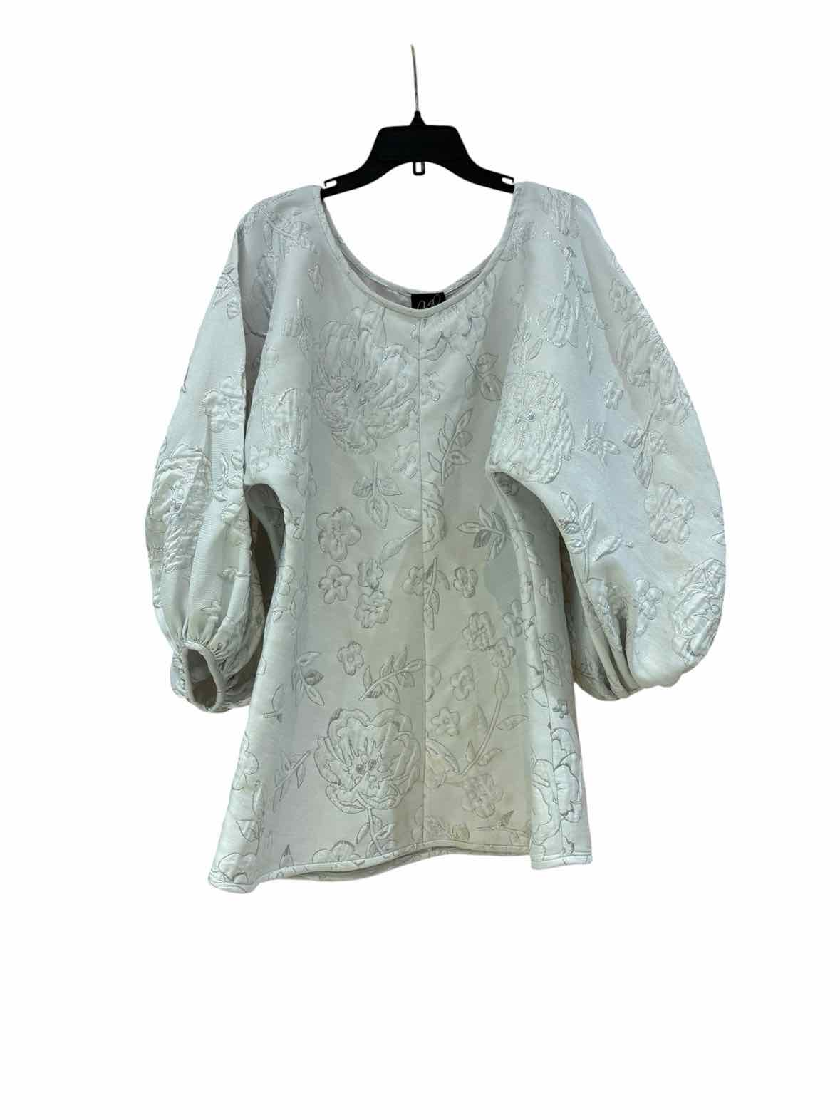 Arianne Elmy White and Silver Size S Dress