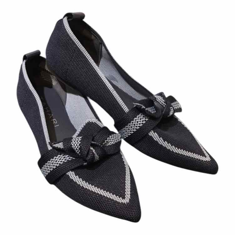 Tahari Blue Multi Size 6 Flats