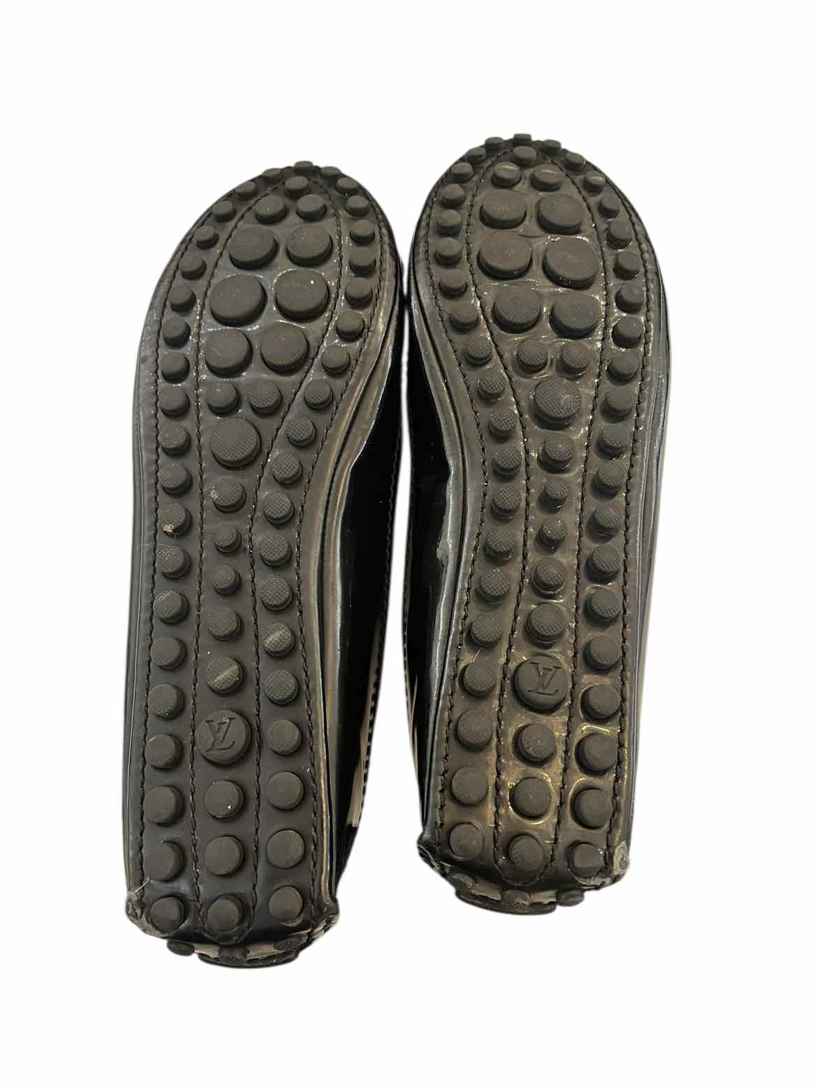 Louis Vuitton Black and Gold Size 37 Shoes