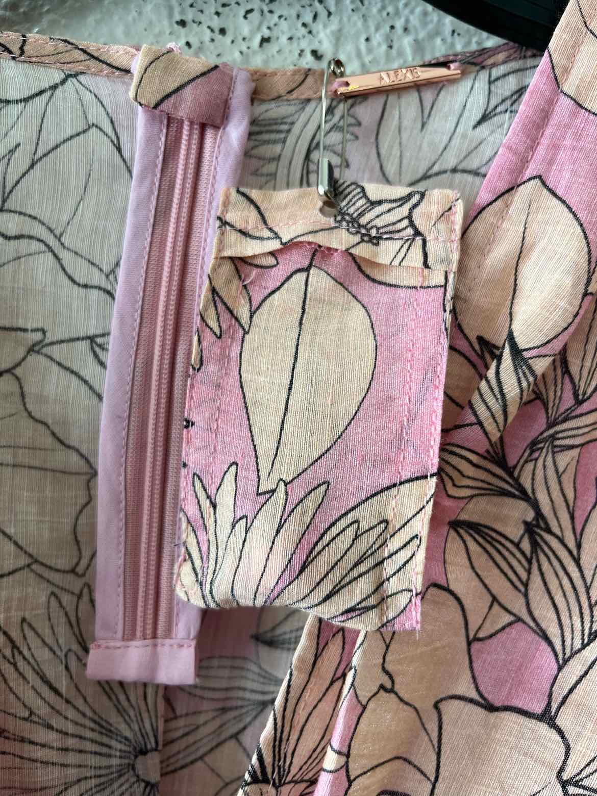 Alexis Pink and Pearl Size XS Dress