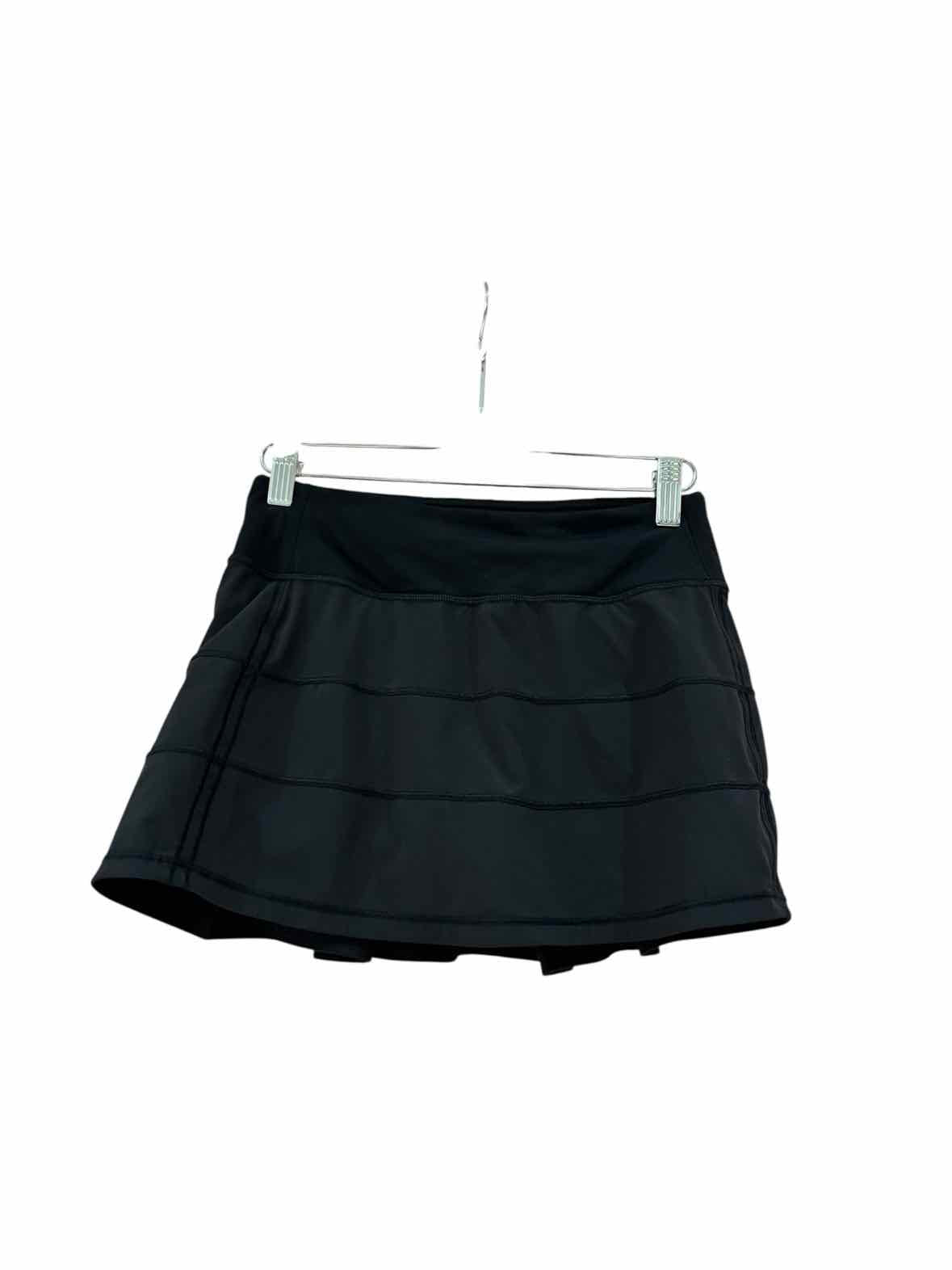 Lululemon Black Size 2 Skirt