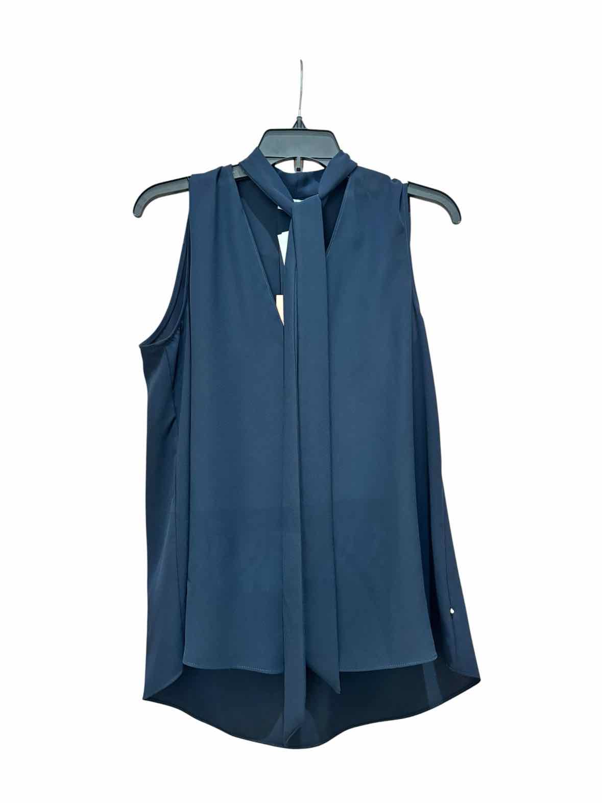 Pearl Navy Size M Shirt