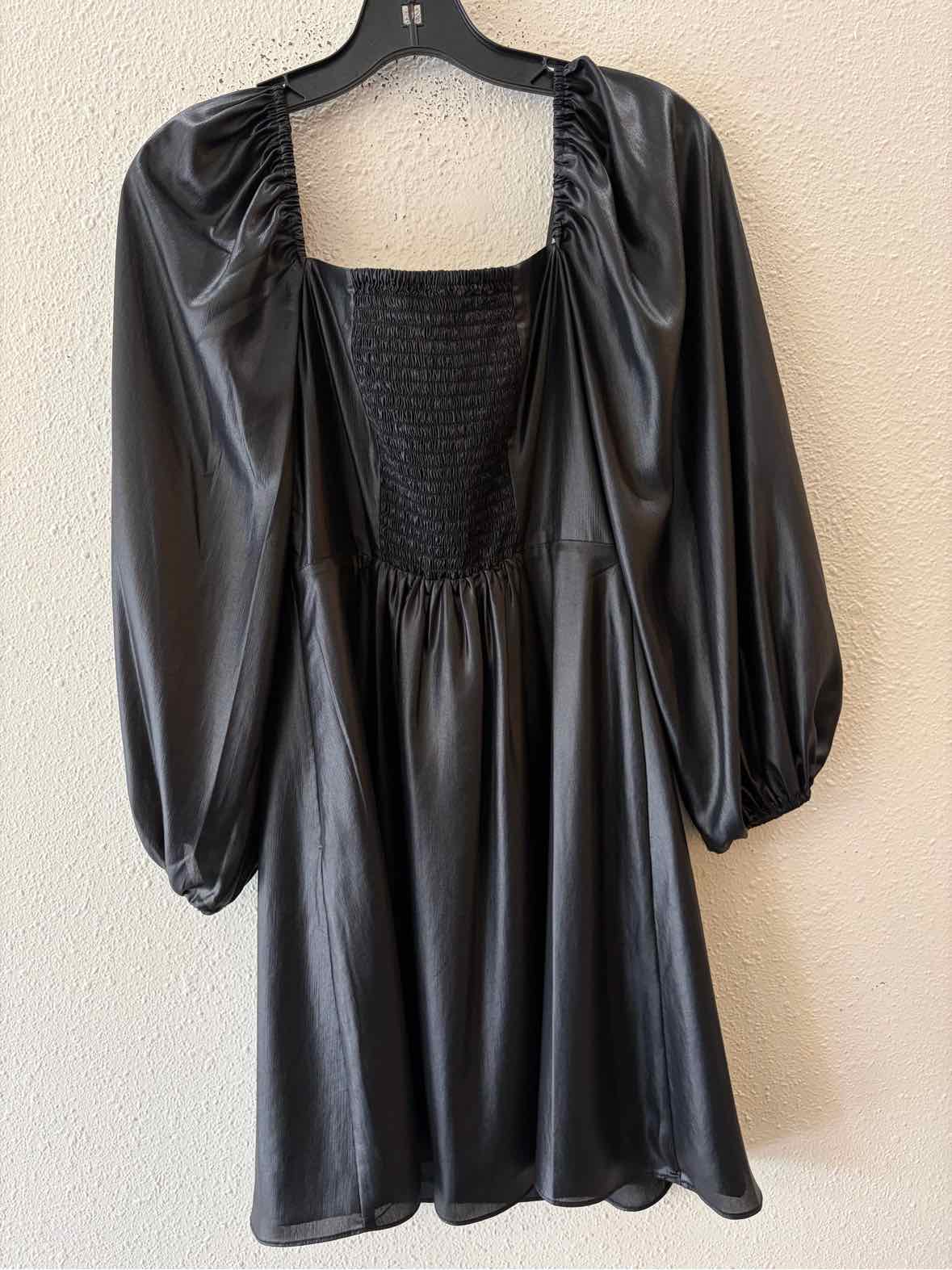 Gianni Bini Liquid Black Size 2 Dress
