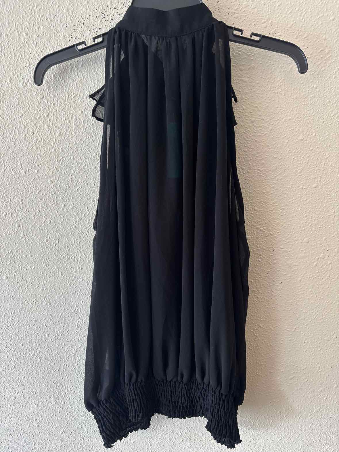 renee c Black Size L Shell