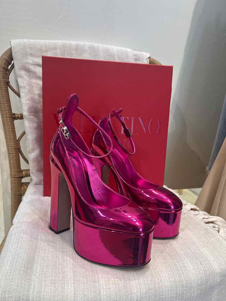 Valentino Garavani Hot Pink Size 37 1/2 Shoes
