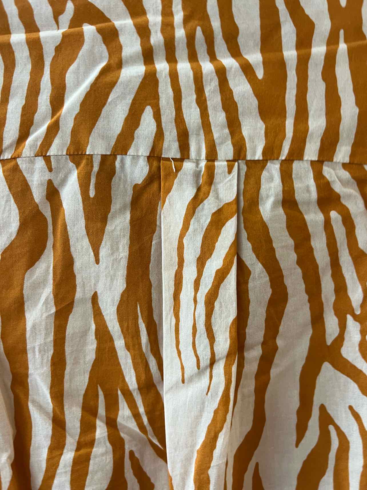 (nude) Orange and White Size 40 Dress