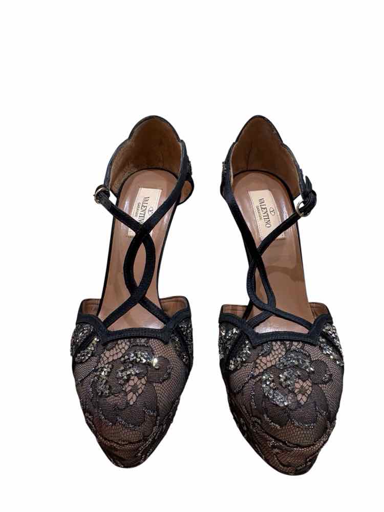 Valentino Garavani Black and nude Size 37 1/2 Shoes