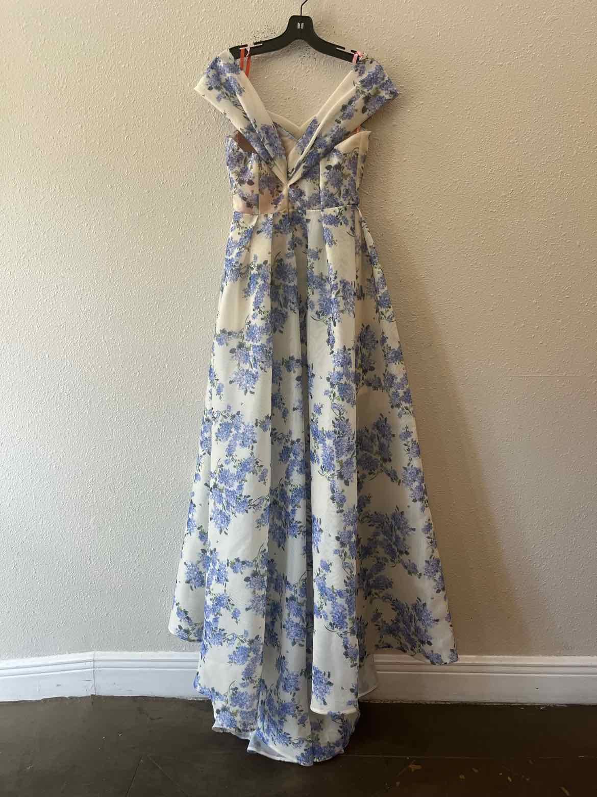 Milla White Multi Size S Dress
