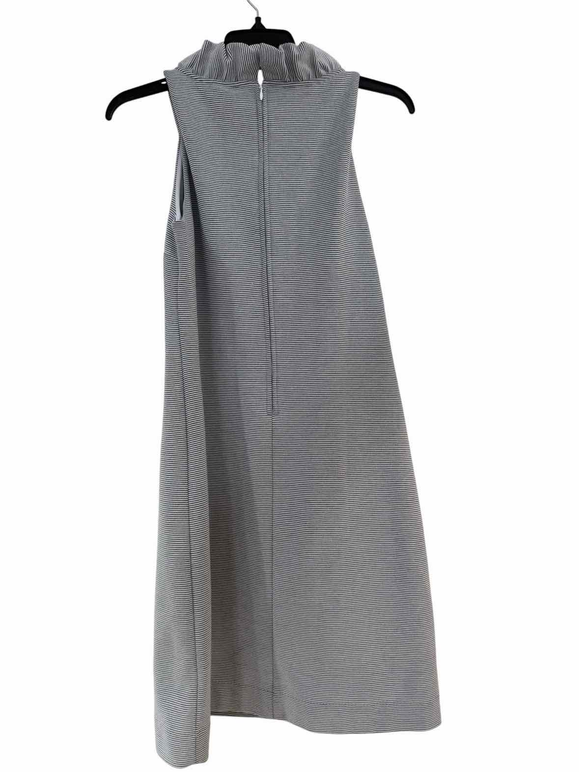 Lilly Pulitzer Gray Size M Dress