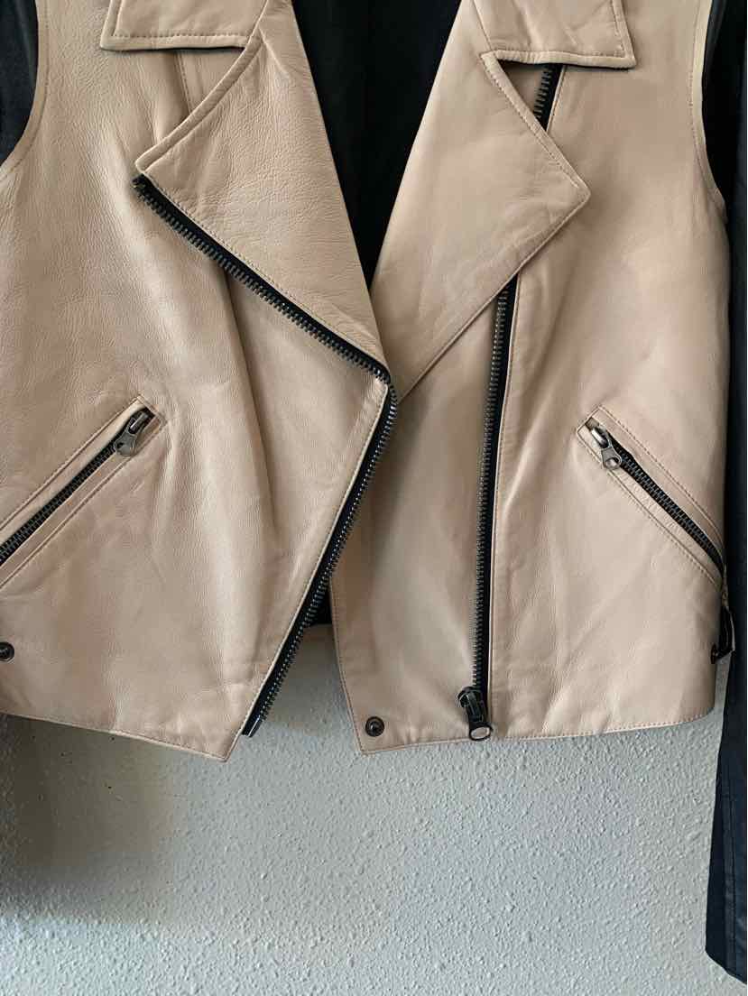 Sachin & Babi Nude and Black Size 2 Jacket