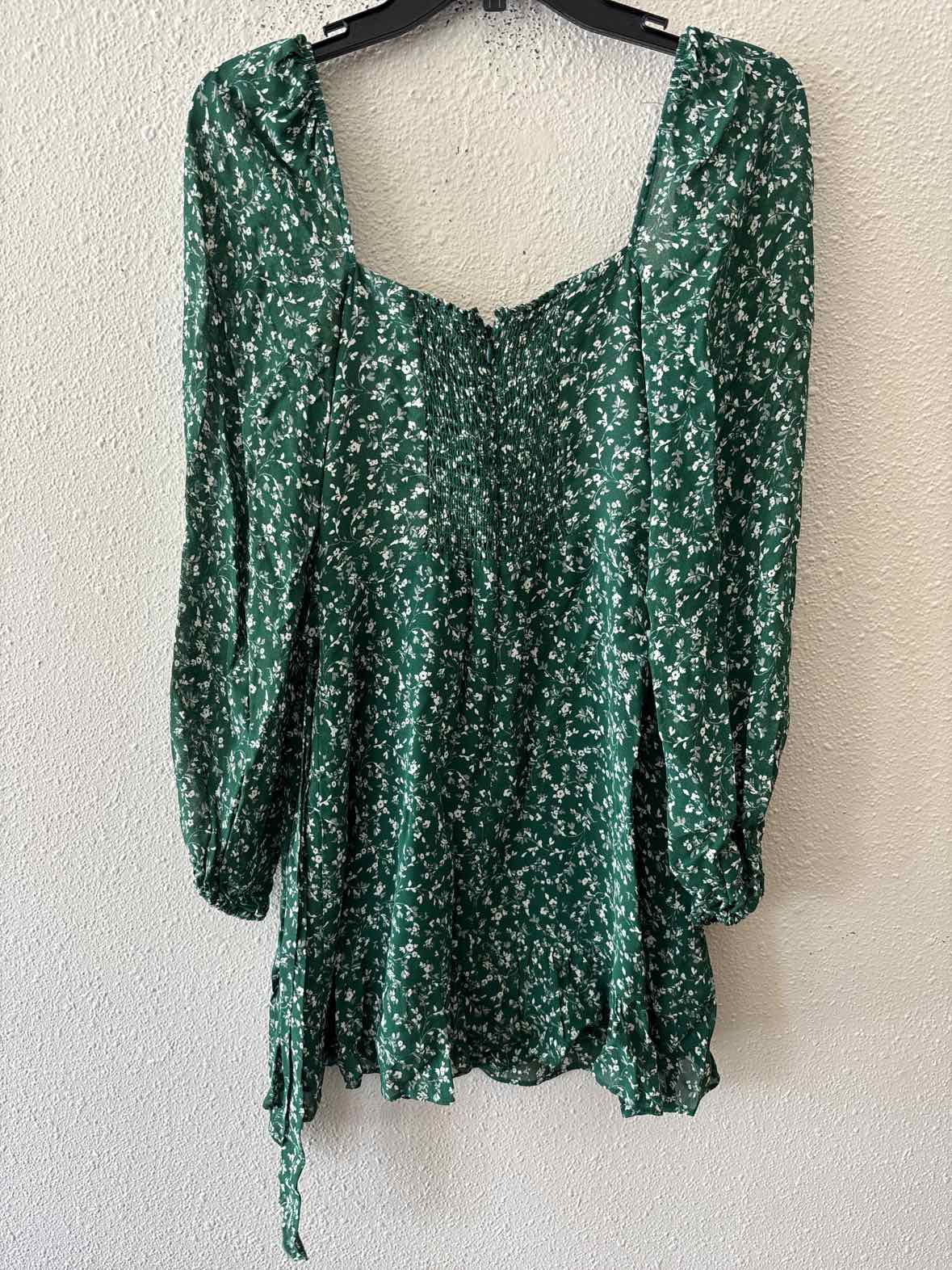 Reformation Green and White Size 4 Dress
