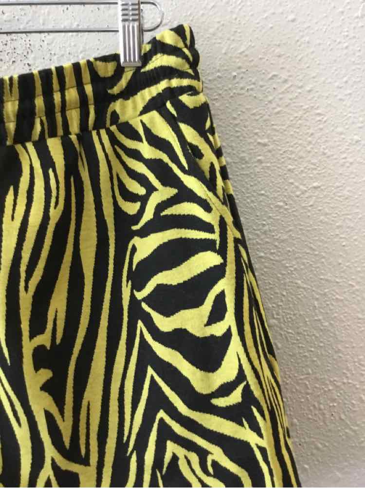 Queen of Sparkles Yellow and Black Size L Shorts