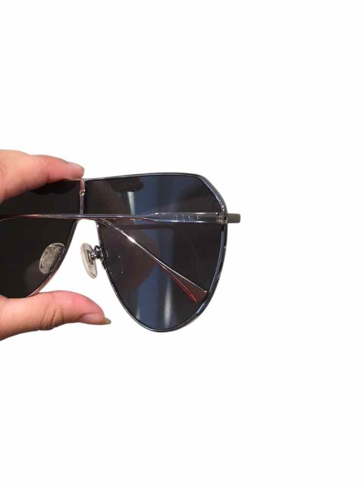 DIFF Black Sunglasses