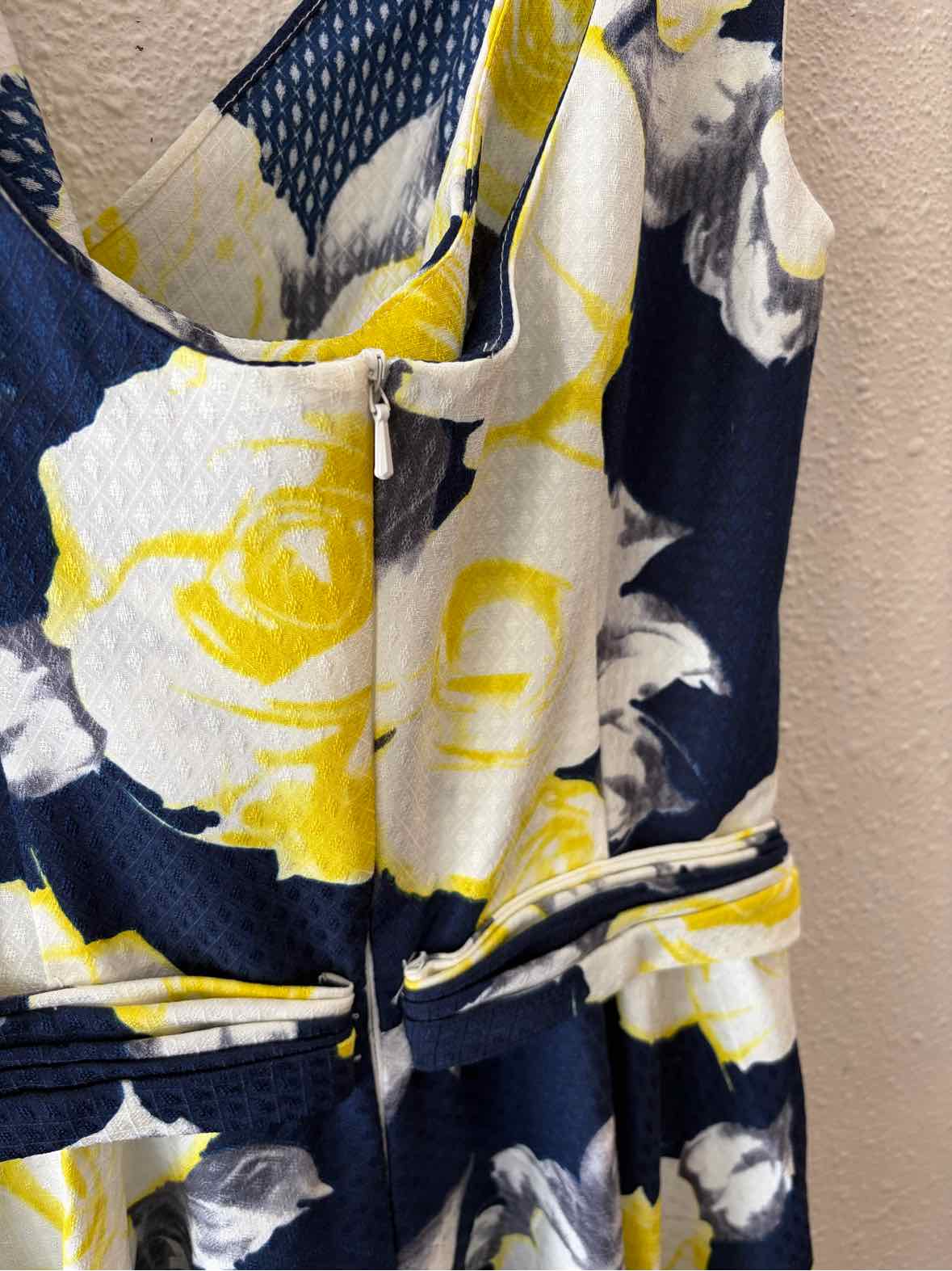 Iconic by Unique Vintage navy multi Size M Dress