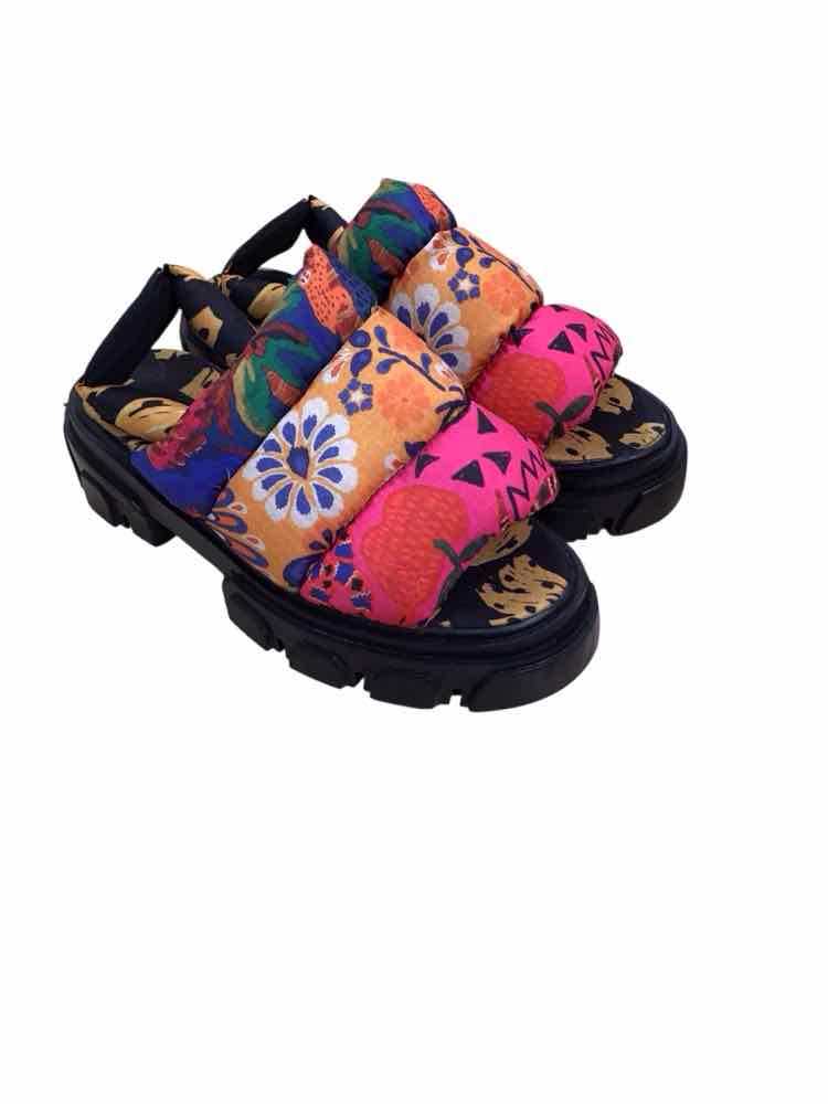 farm rio Multi and Black Size 8 Shoes
