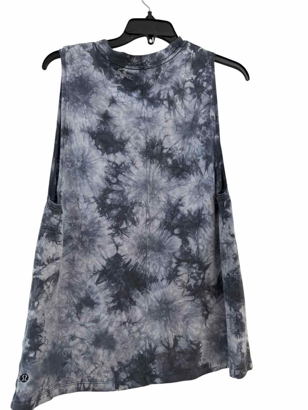 Lululemon grey Size S/M Tank Top