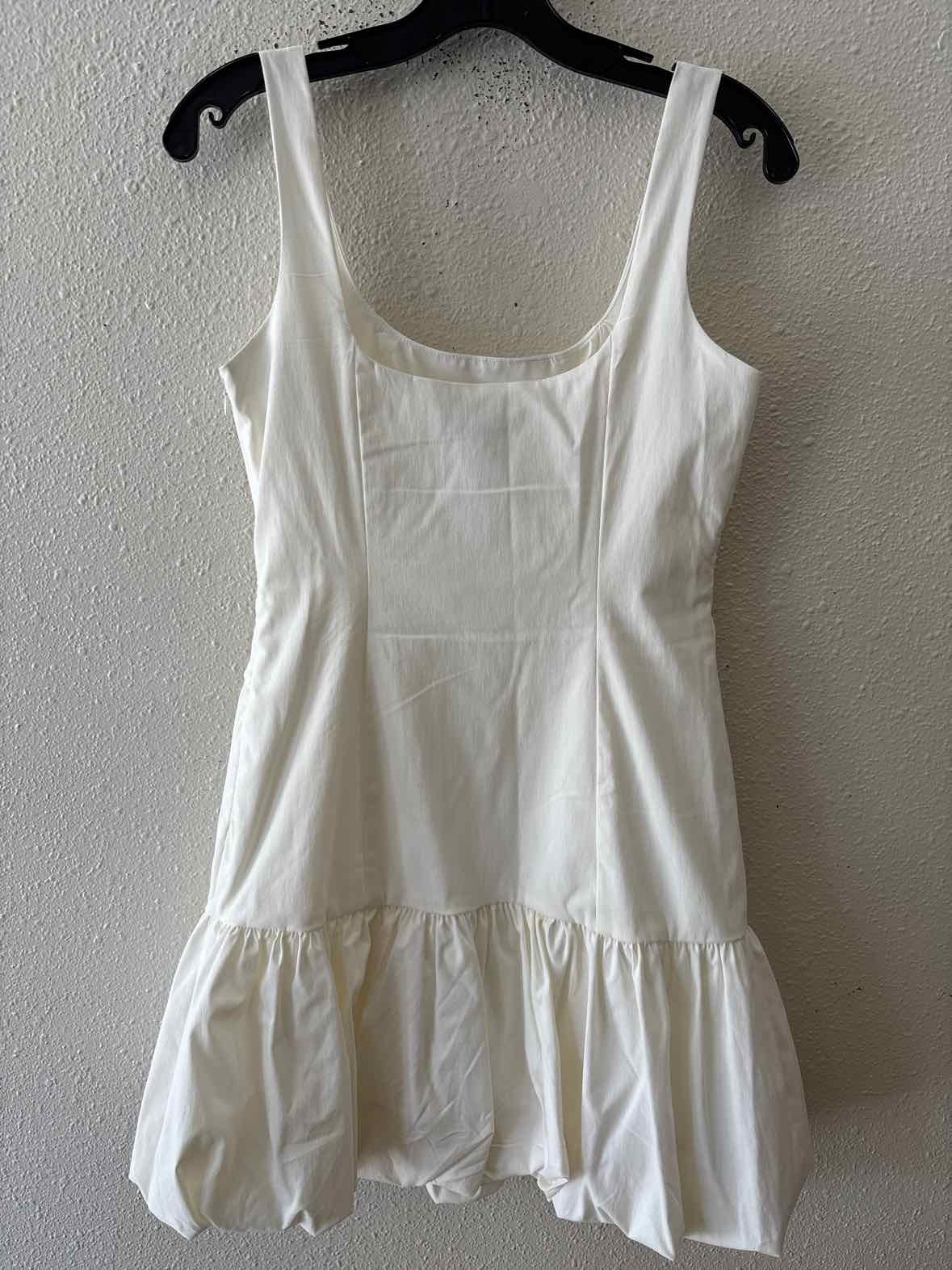Steve Madden White Size 4 Dress