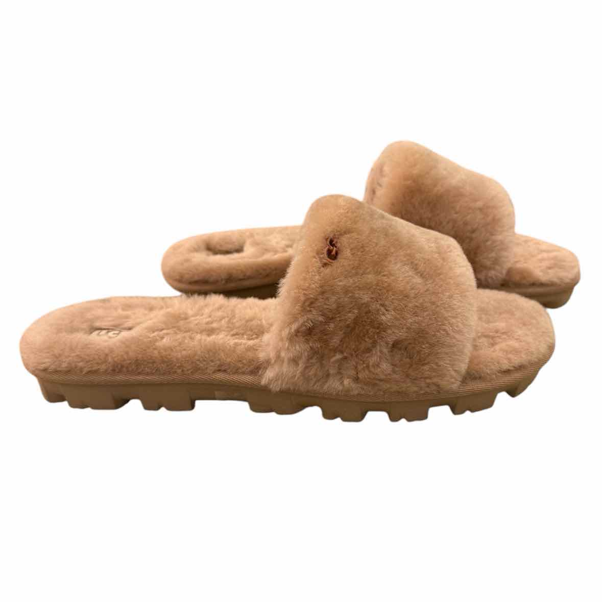 UGG Chestnut Size 11 Shoes
