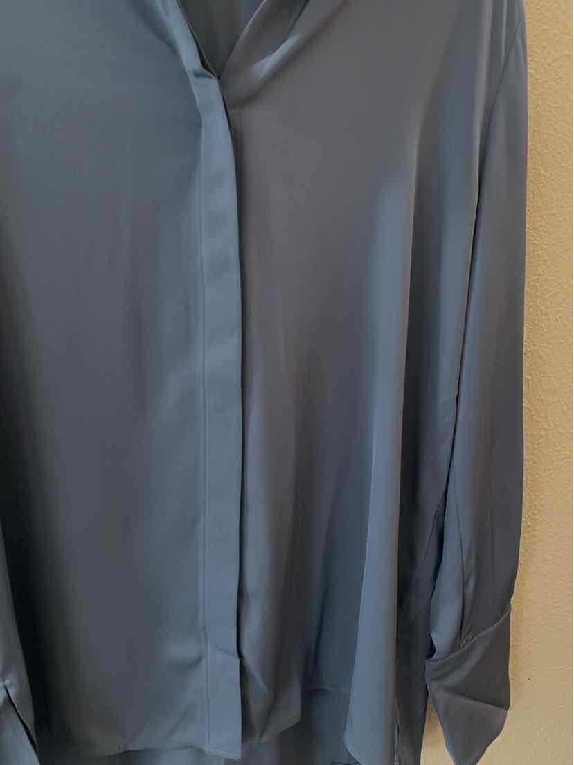 Theory dusty blue Size M Shirt