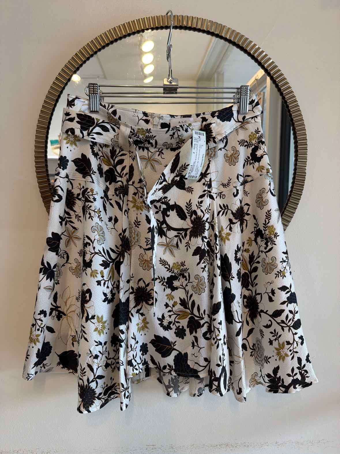 A.L.C. white black and blue Size 2 Skirt