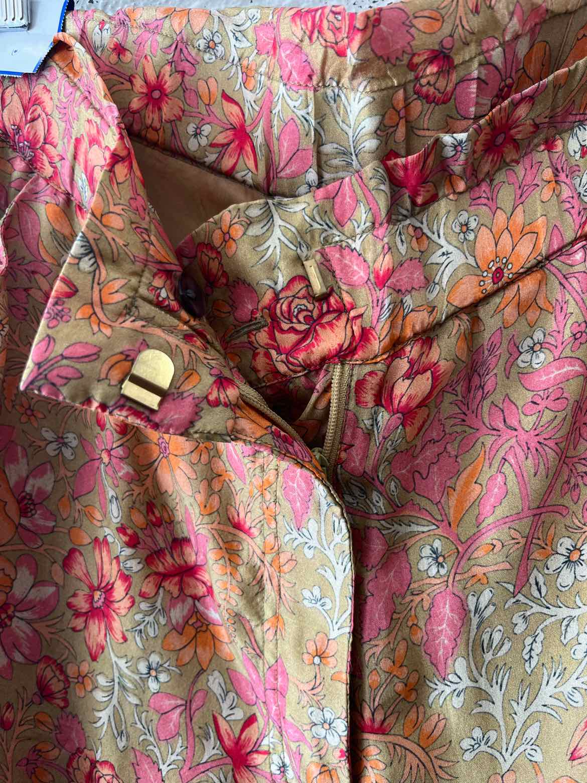 Louise Misha tan multi Size 34 Pants