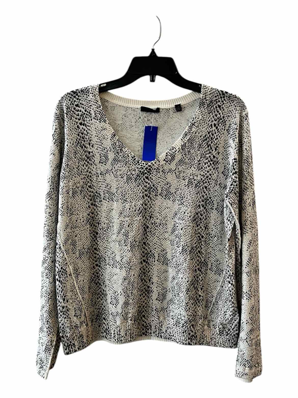 ATM Cream and Black Size L Sweater