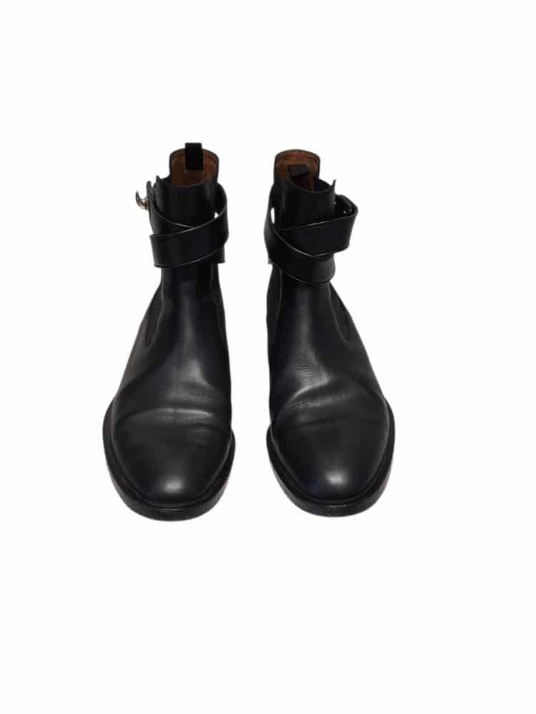 Givenchy Black Size 41 Shoes