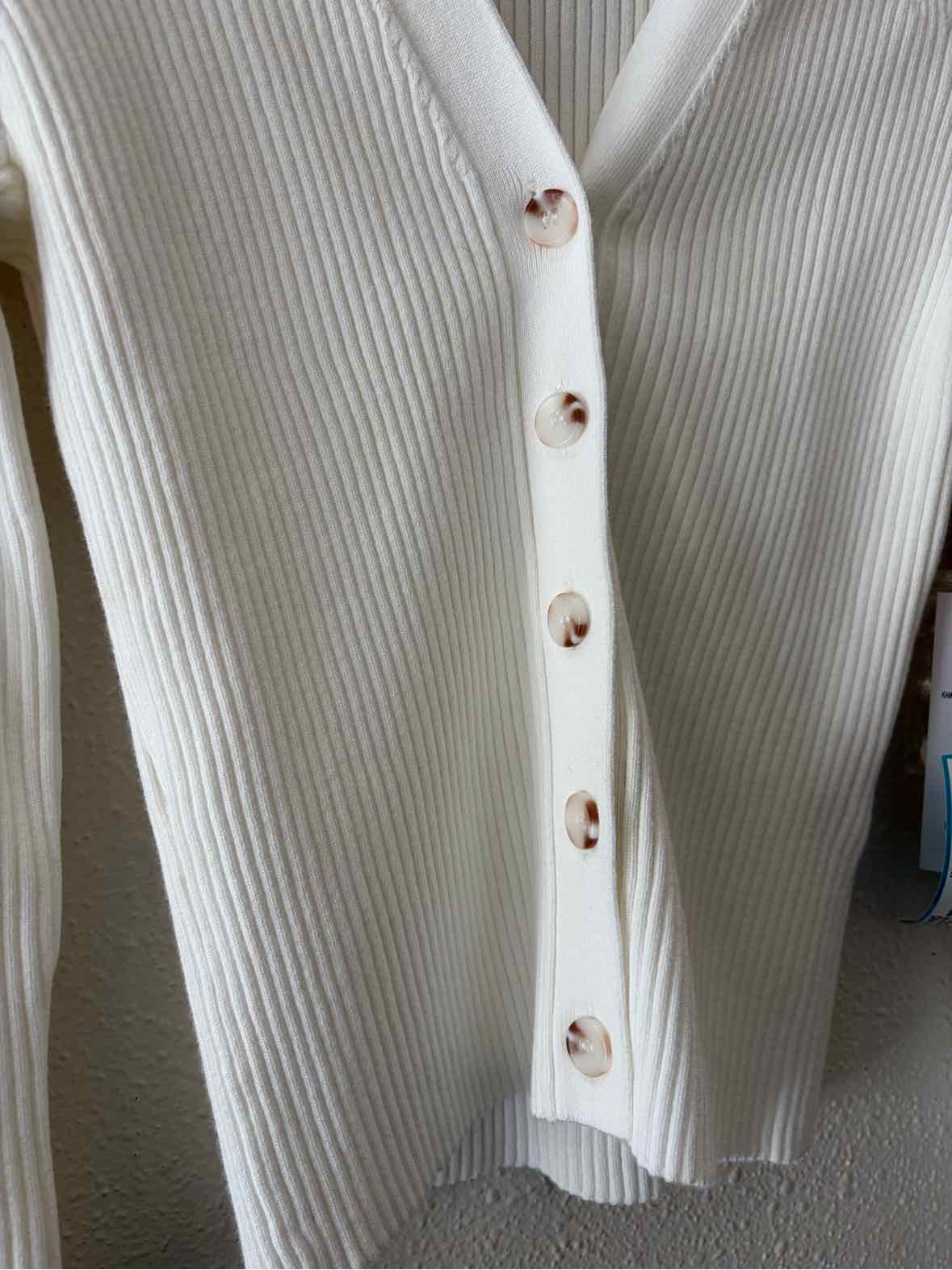 Michael Stars Cream Size M Sweater