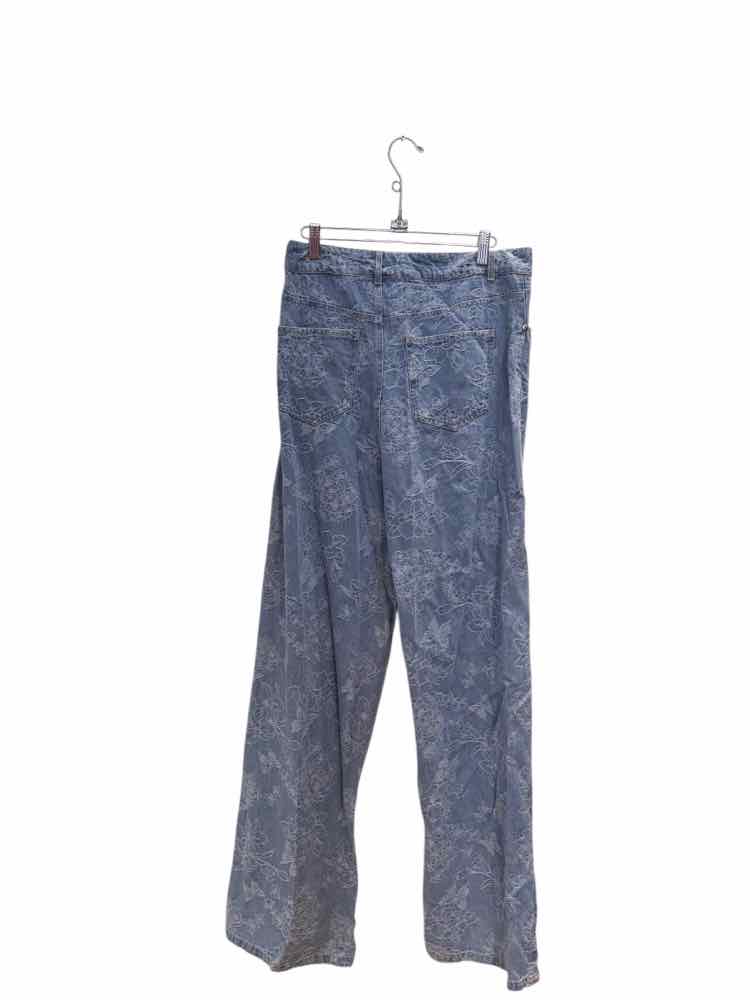 Gracia Light Wash Size S Jeans