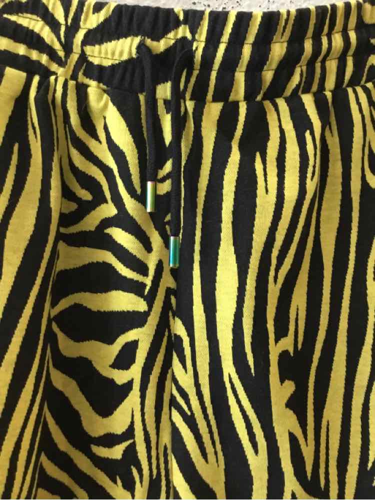 Queen of Sparkles Yellow and Black Size L Shorts