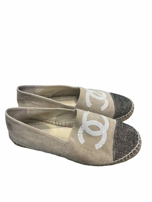 Chanel Tan and black Size 39 Shoes