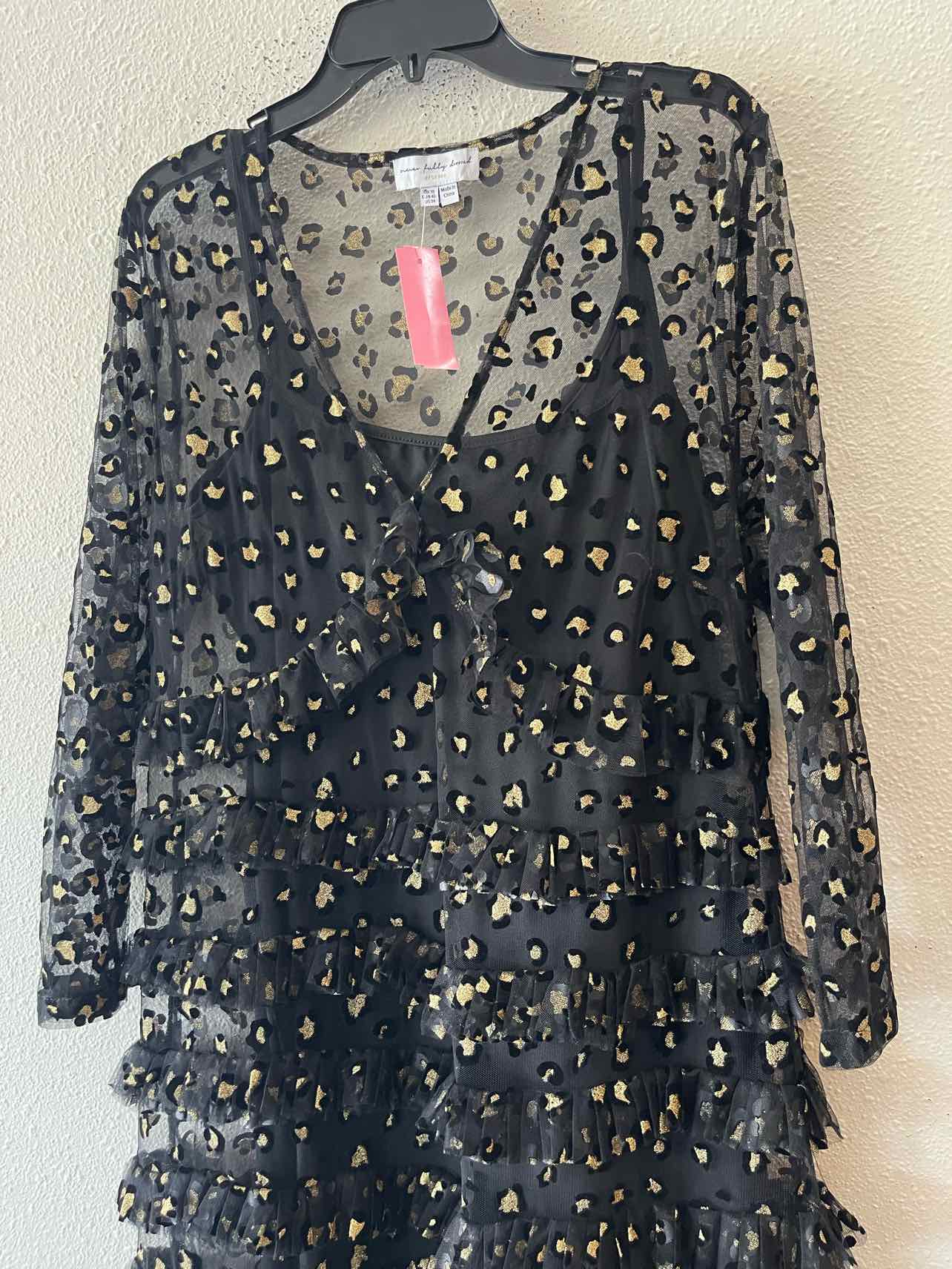 Never Fully Dressed Black and Gold Size 14 Dress