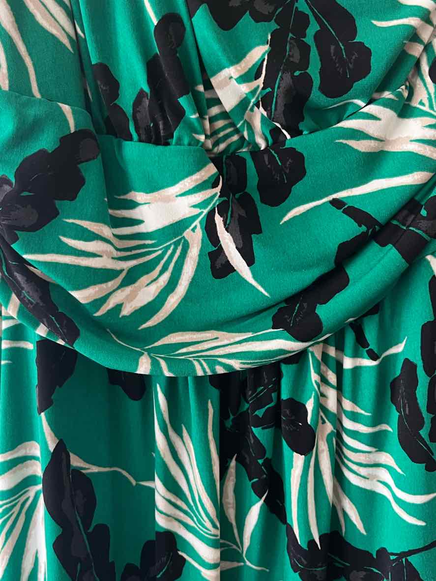 Vince Camuto Green multi Size S Dress