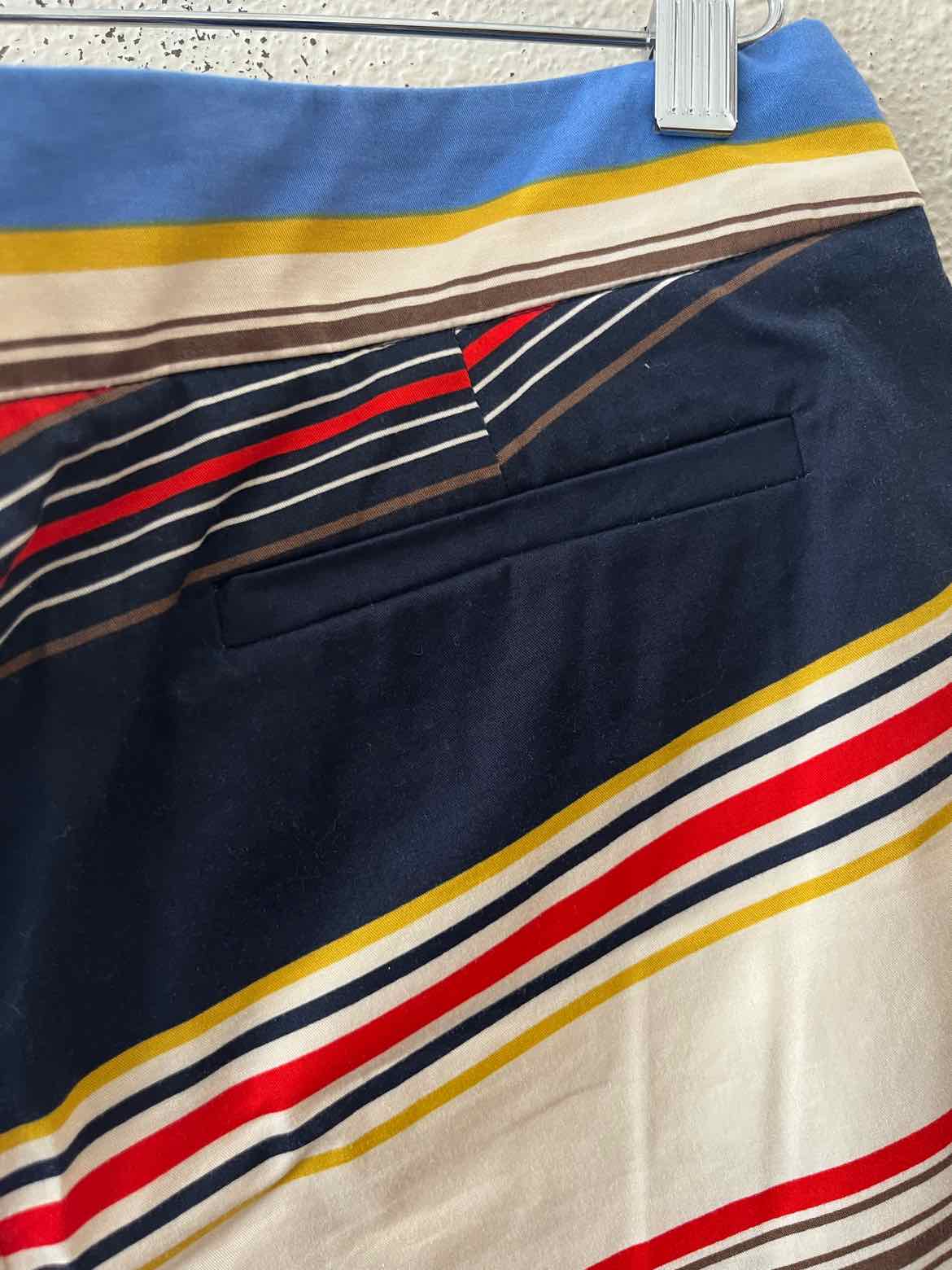BCBGMax Azria navy multi Size M Shorts