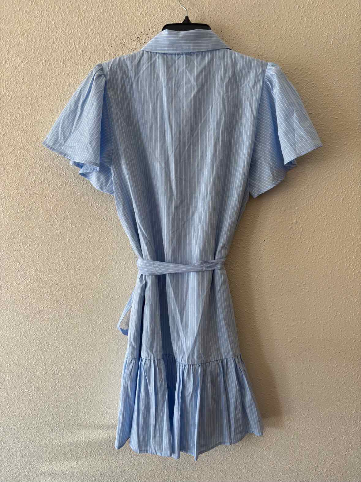 La Lavon Blue and White Size L Dress