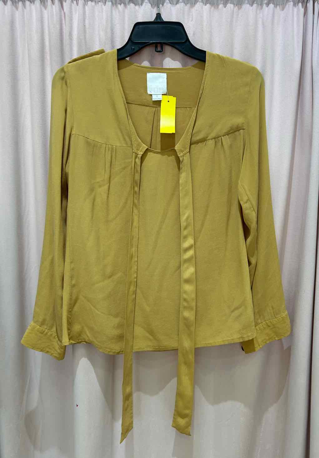 Line + Dot Dark Yellow Size S Shirt