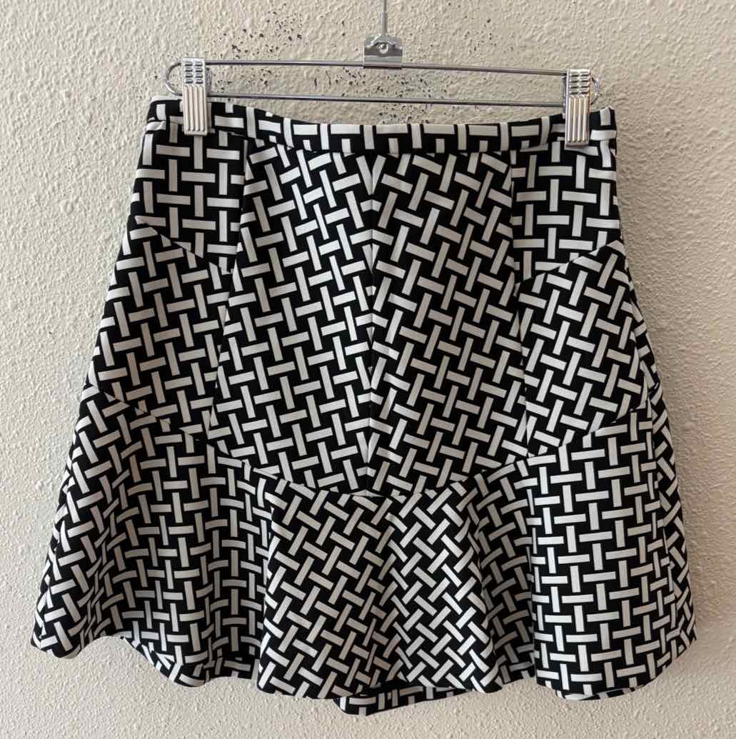 diane von furstenberg Black and white Size 2 Skirt