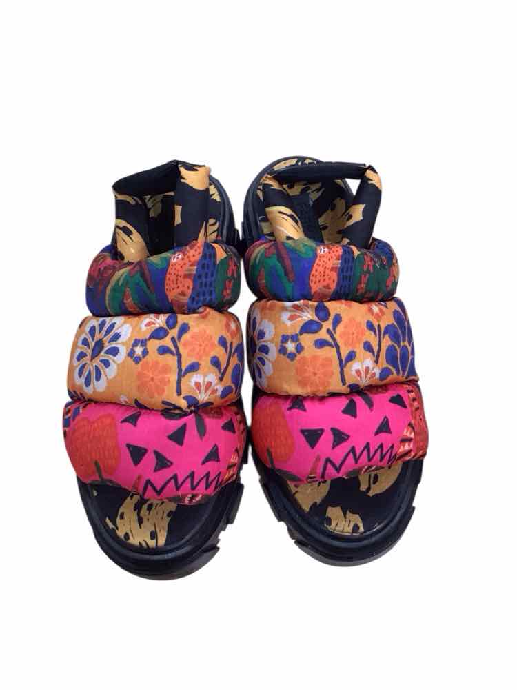 farm rio Multi and Black Size 8 Shoes