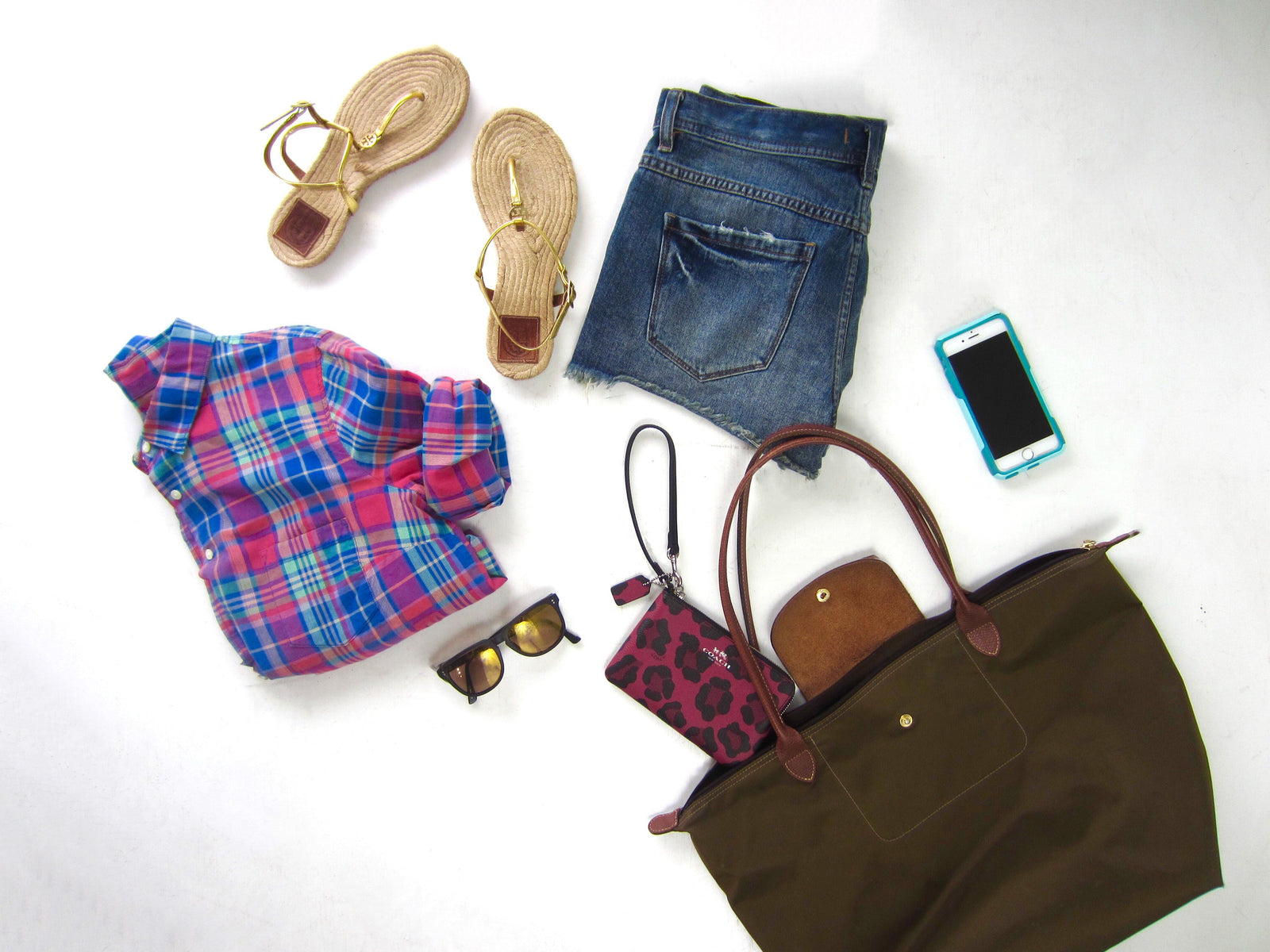 5 Spring Break Essentials