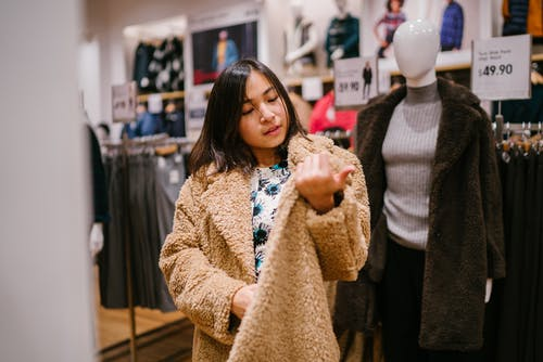 Why Second-Hand Fashion is the Best – Swap Boutique