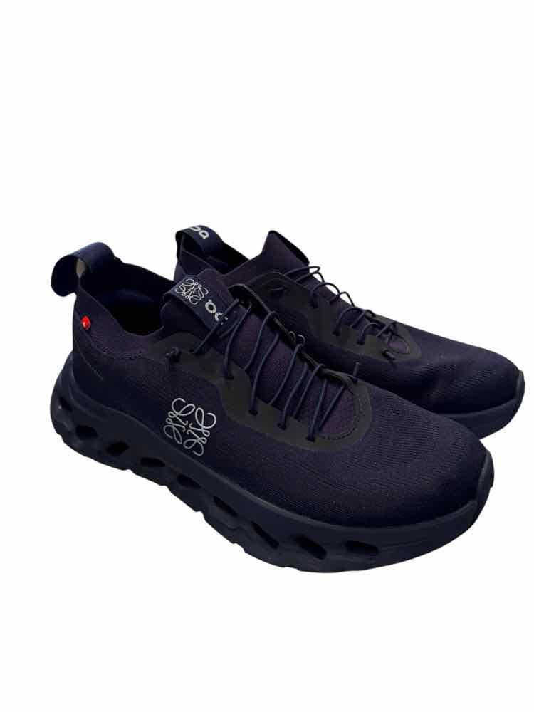 On Cloud x Loewe Navy Blue Size 8 Shoes – Swap Boutique On Cloud x Loewe Navy Blue Size 8 Shoes – Swap Boutique