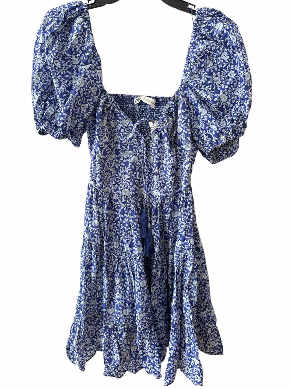 blue white zara dress Collared Floral Midi & XS Zara Blue & White Short