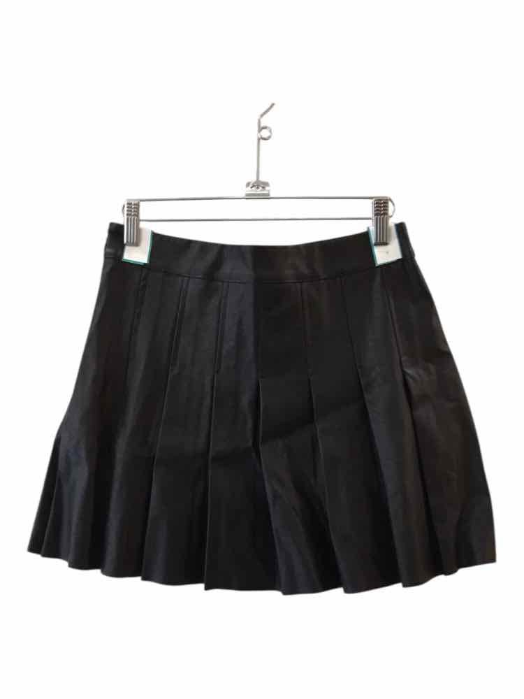 Le Lis Black Size M Skirt