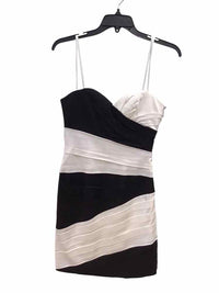 BCBG MAXAZRIA Black and white Size 4 Dress