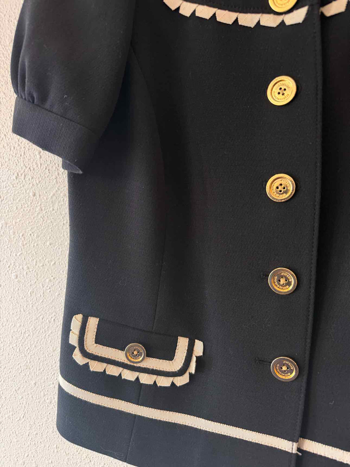 Juicy Couture Black & Ivory Size 4 Jacket