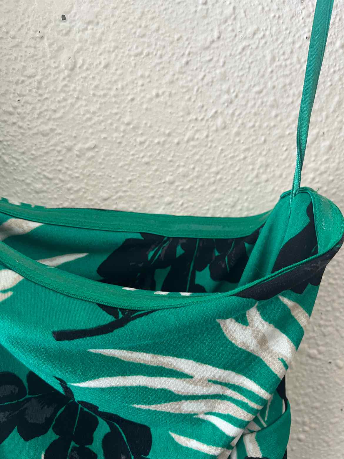Vince Camuto Green multi Size S Dress