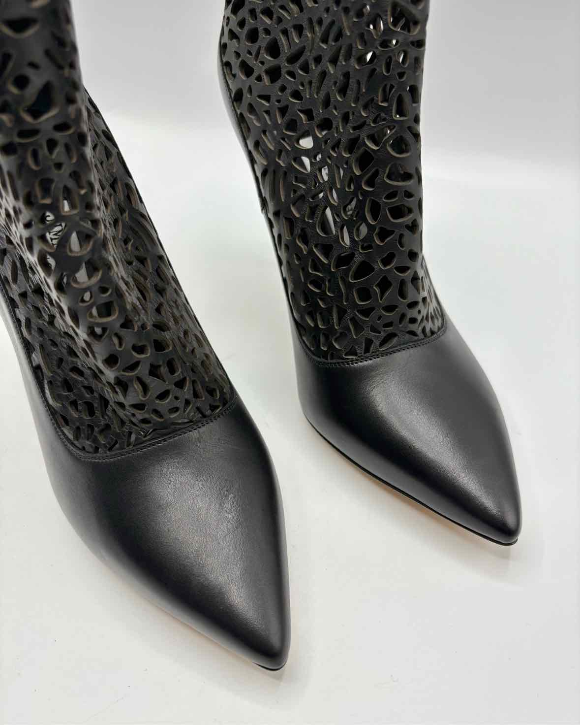 Jimmy Choo Black Size 37.5 Shoes