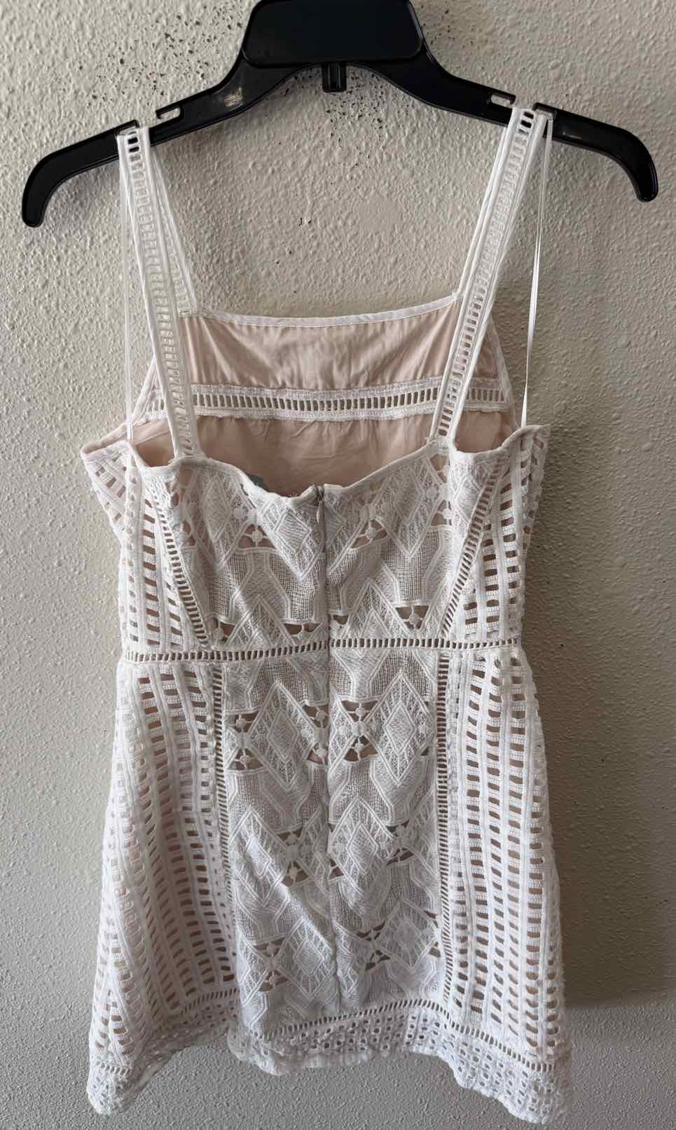 Skies are blue Nude and White Size M Dress