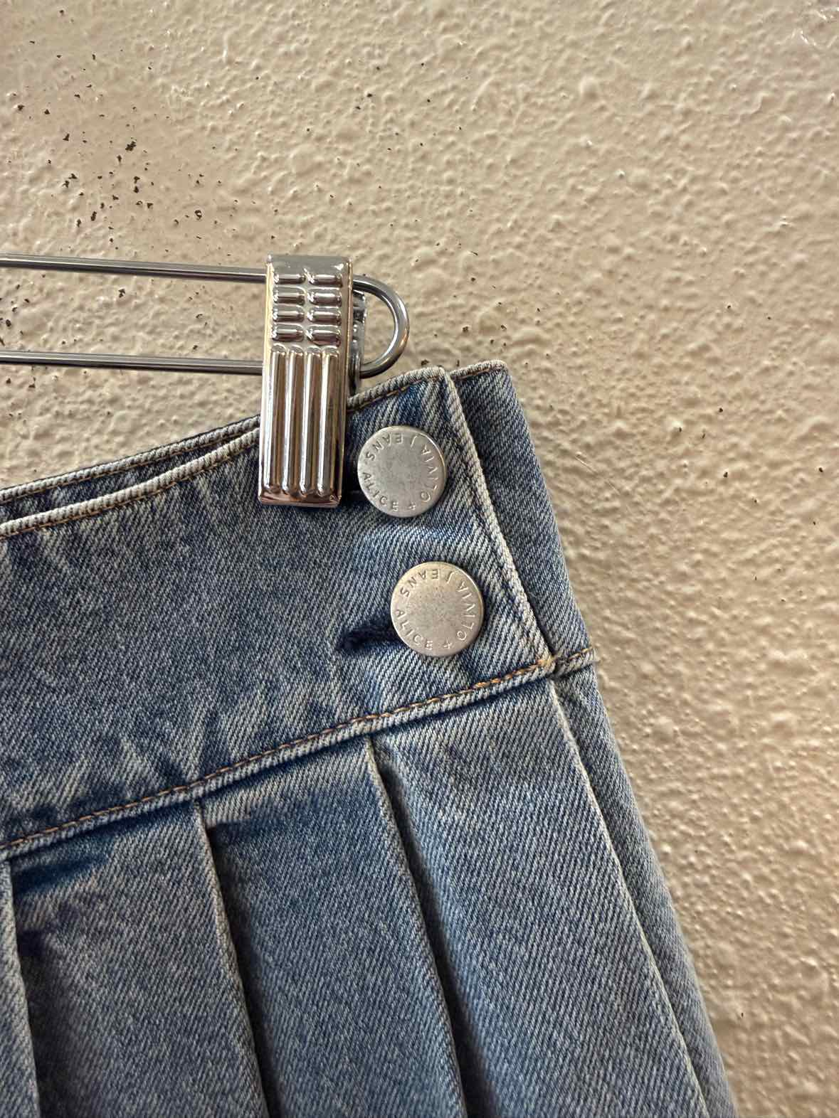 alice + olivia jeans Medium Wash Size 29 Skort